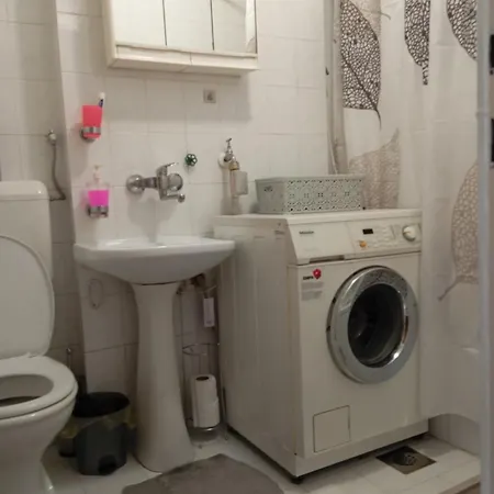 アパート Hanadi *