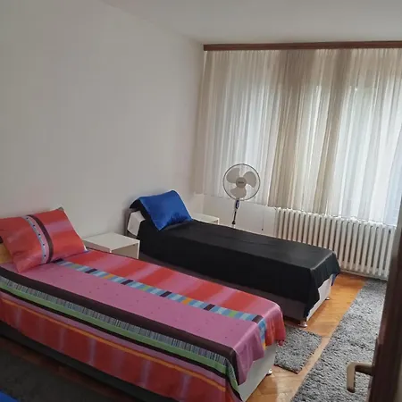 Hanadi * サラエヴォ